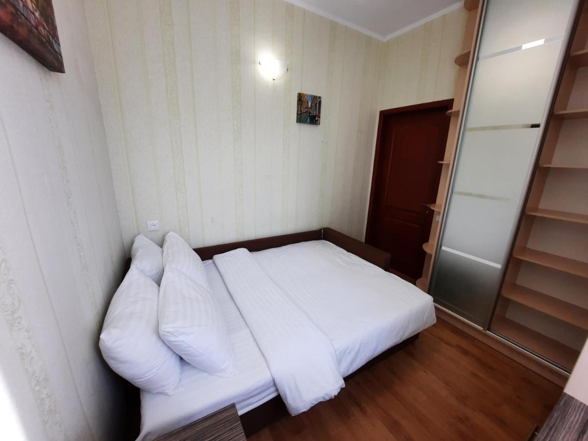 Двокімнатна Квартира В Центрі Біля Готелю Палаццо Мережа Alex Apartments Безконтакнте Заселення 24-7 بولتافا المظهر الخارجي الصورة